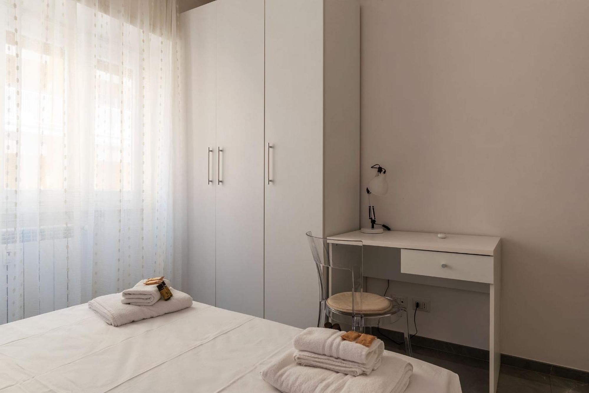 דירות רומא Joivy Delightful 3-Bed Flat With Balcony מראה חיצוני תמונה